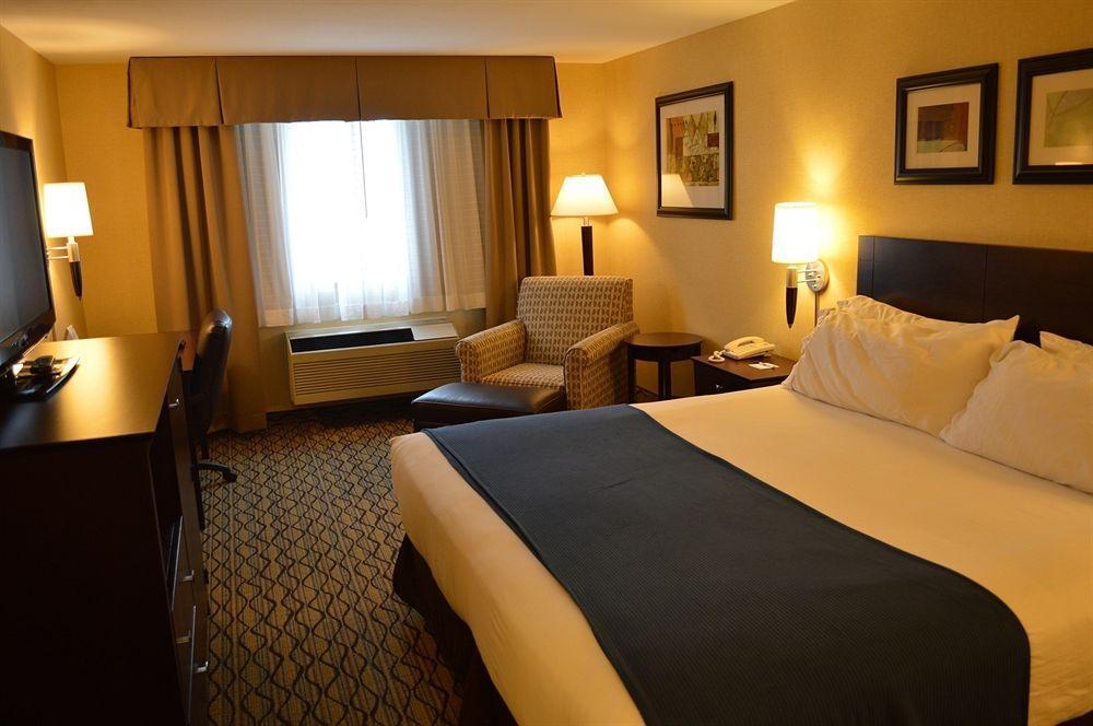 Resort Express & By Ihg 3*