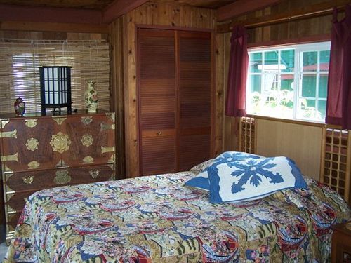 Aloha Happy Place Bed & Breakfast Volcano