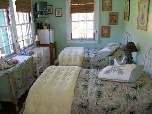 Aloha Happy Place Bed & Breakfast Volcano