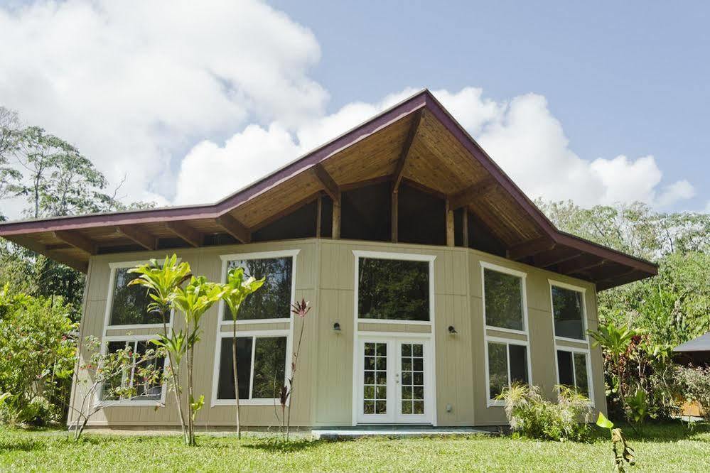 Kalani Lodge *