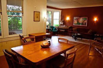 Plantation Hotel