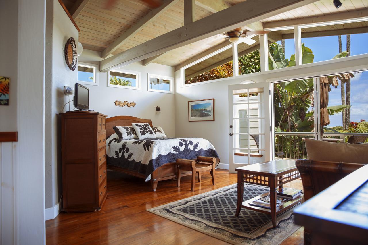 Bed & Breakfast Orchid Tree *