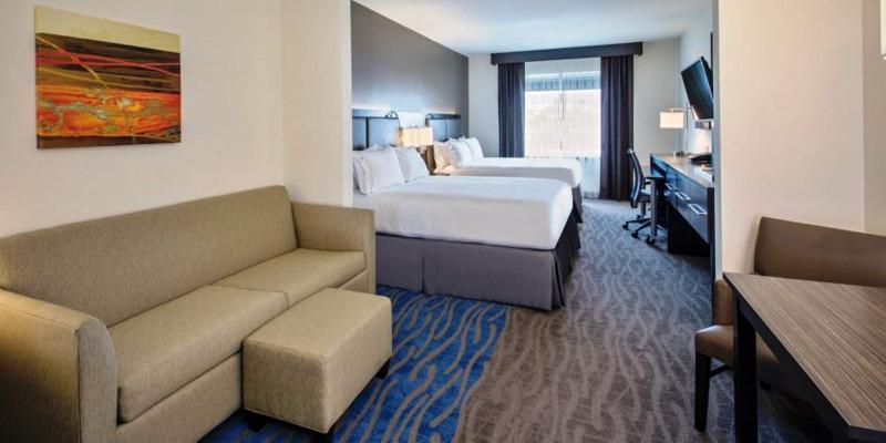 Express & By Ihg