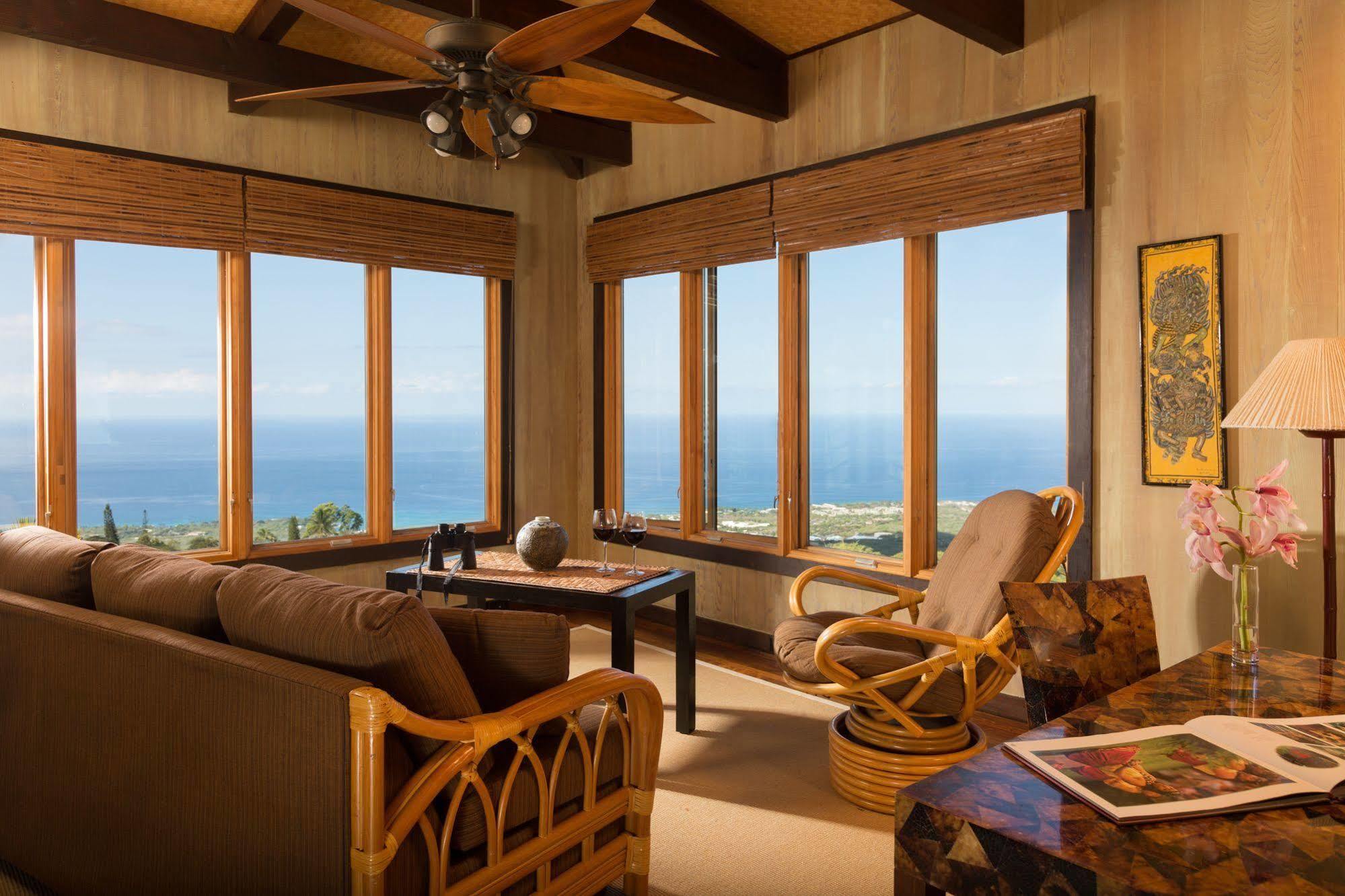 Inn Holualoa Inn