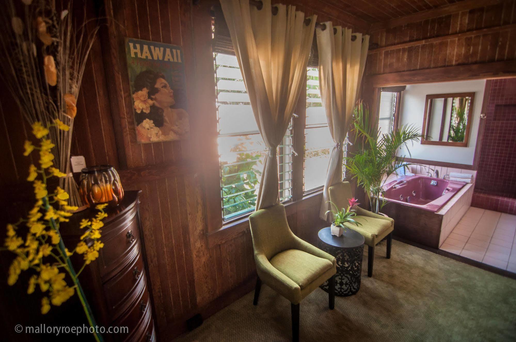 Poipu Bed & Breakfast 3*