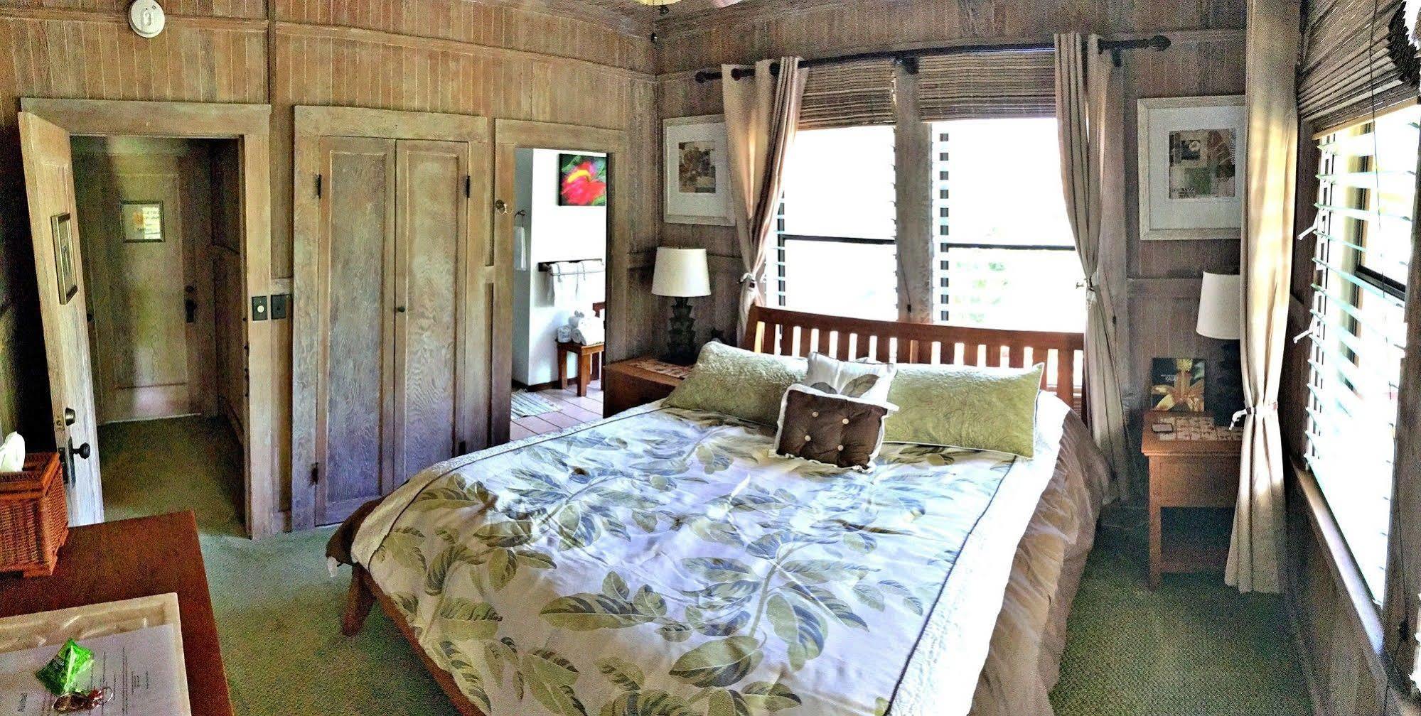 Poipu Bed & Breakfast