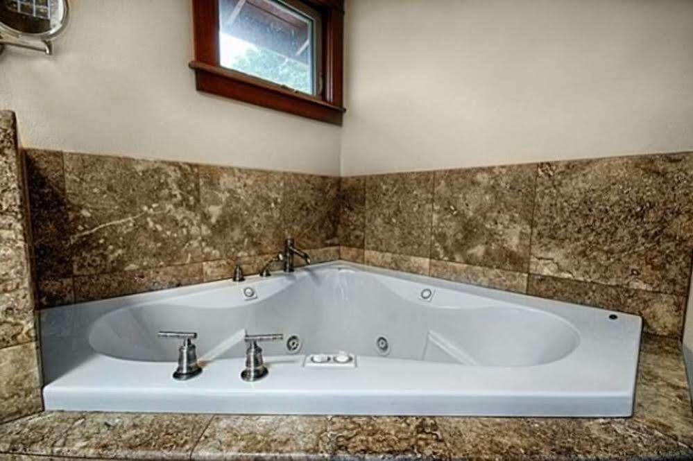 Hotel Kona Palace In 3*
