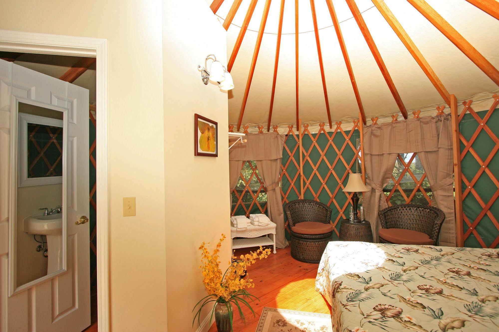 Hawaii Island Retreat At Ahu Pohaku Ho'omaluhia Lodge