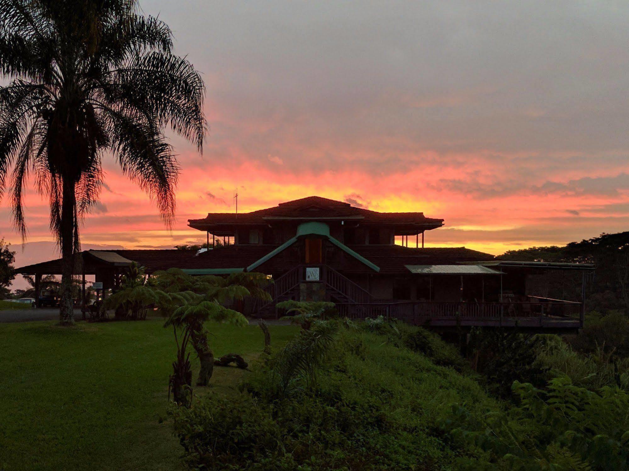 Inn The At Kulaniapia Falls
