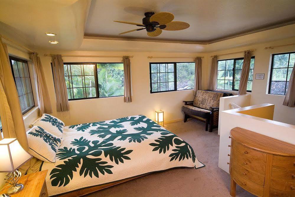 The At Kulaniapia Falls Inn