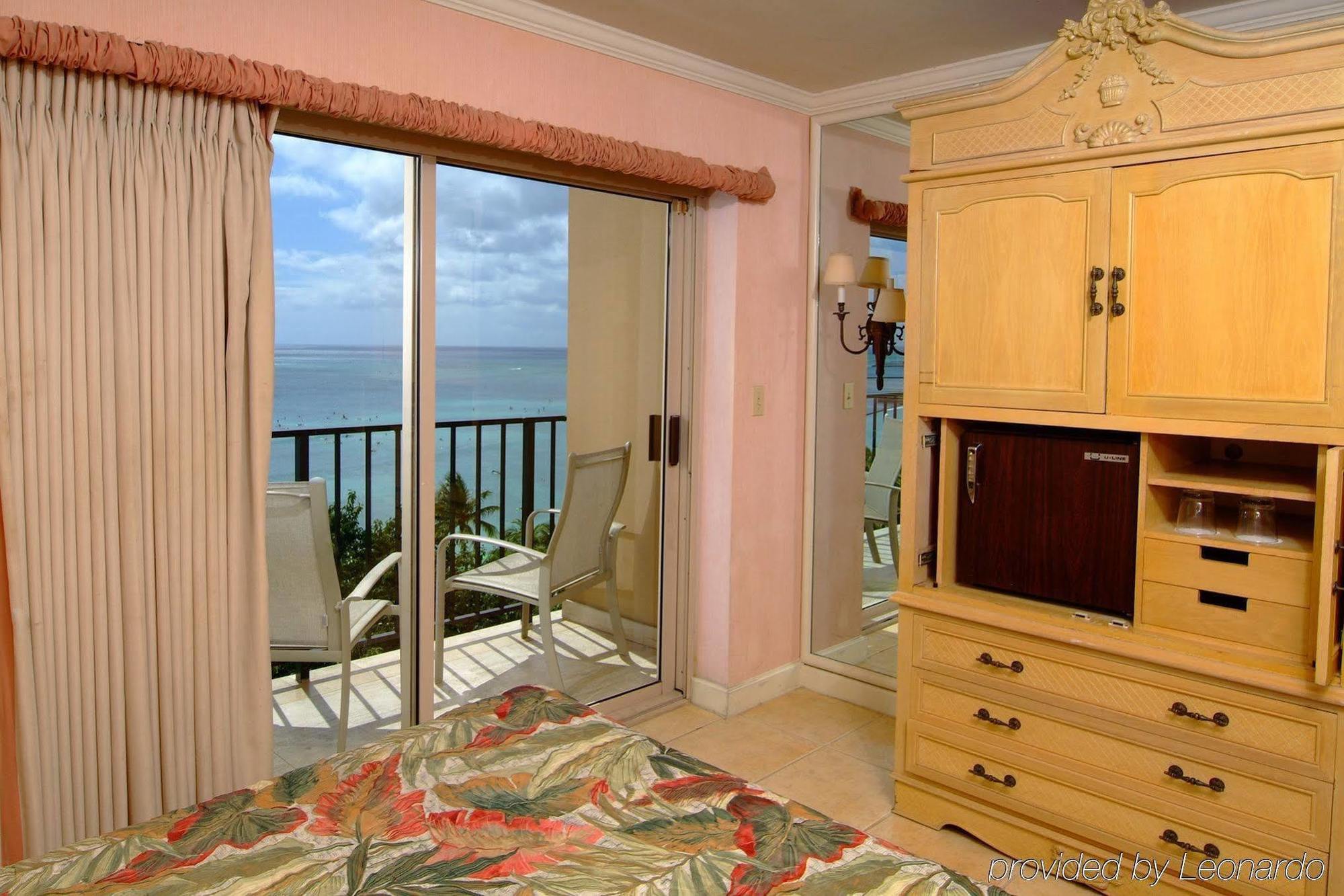Aston Beachside 2*
