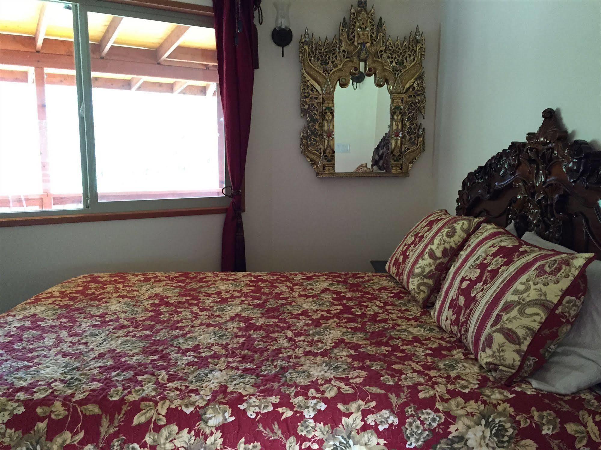 Hawaiian Hideaway At Akaka Falls Hotel Honomu