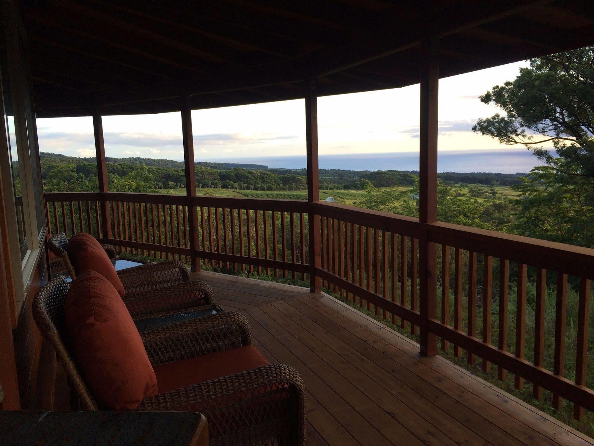 Hawaiian Hideaway At Akaka Falls 4*