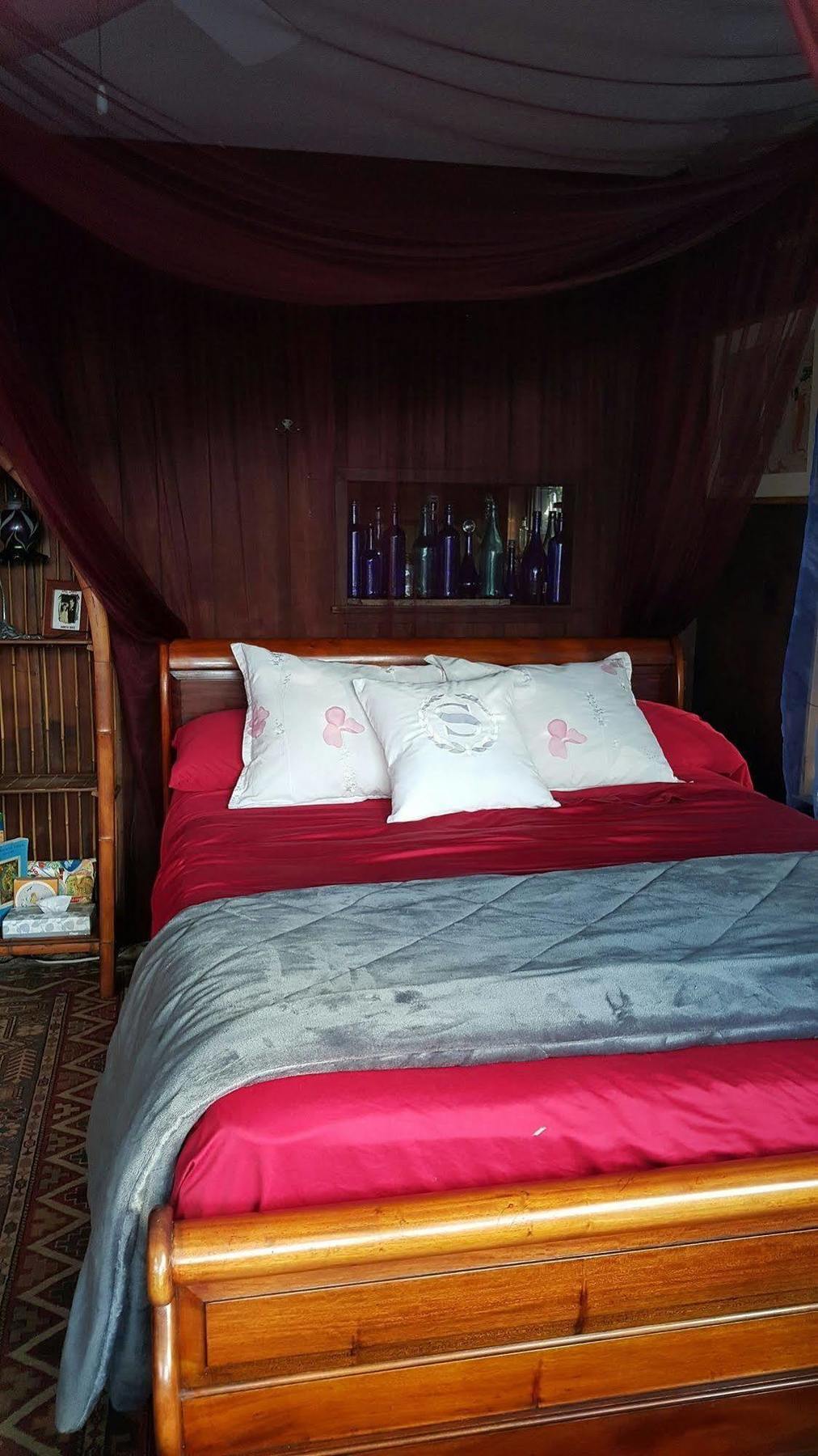 Ma'ukele Bed & Breakfast
