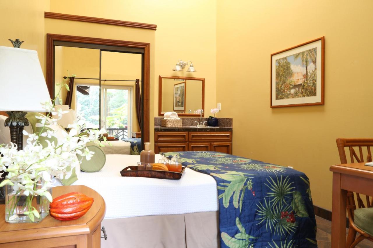 Farm stay Hawaiian Sanctuary Eco Retreat Center *