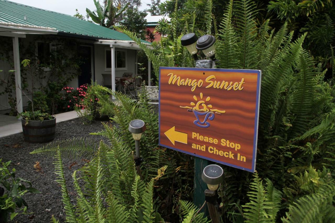 Mango Sunset At Lyman Organic Kona Coffee Farms Bed & Breakfast Kalaoa