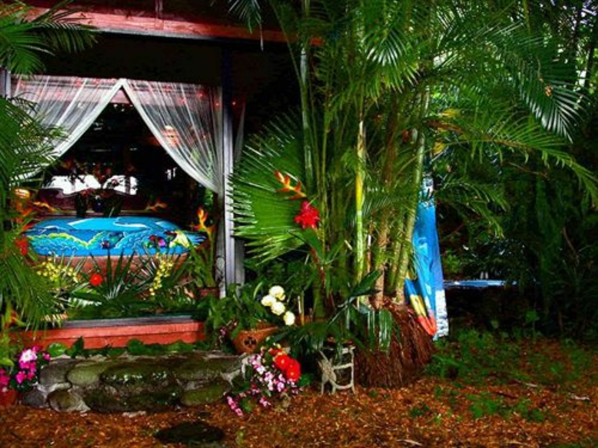 Dragonfly Ranch & Eco-spa Honaunau-Napoopo