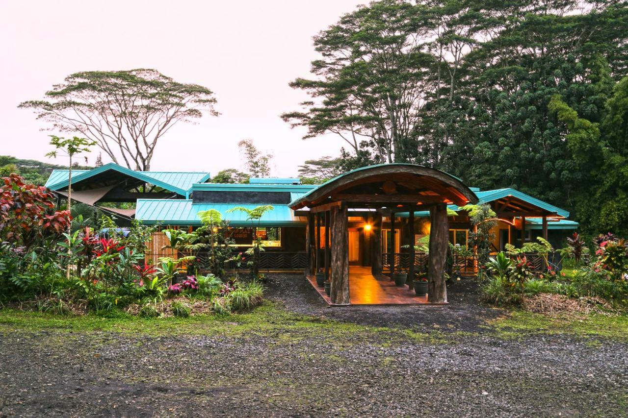 Hawaiian Sanctuary Eco Retreat Center Farm stay *