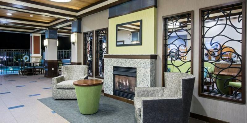 Resort Express & By Ihg 3*