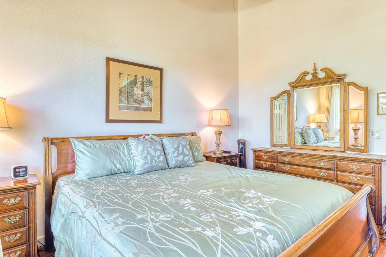 Keauhou Kona Surf & Racquet Club #7-302 Apartment *